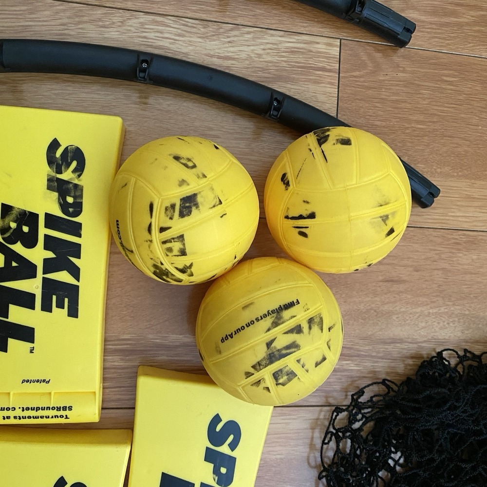 Spikeball 3 Ball Original Roundnet Game Set - Includes 3 Balls Net & Bag Used - Picture 7 of 7